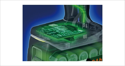 電池の種類を自動判別して、電流・電圧を自動制御する「デュアル回路」を新搭載