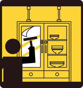 ガラスの食器棚