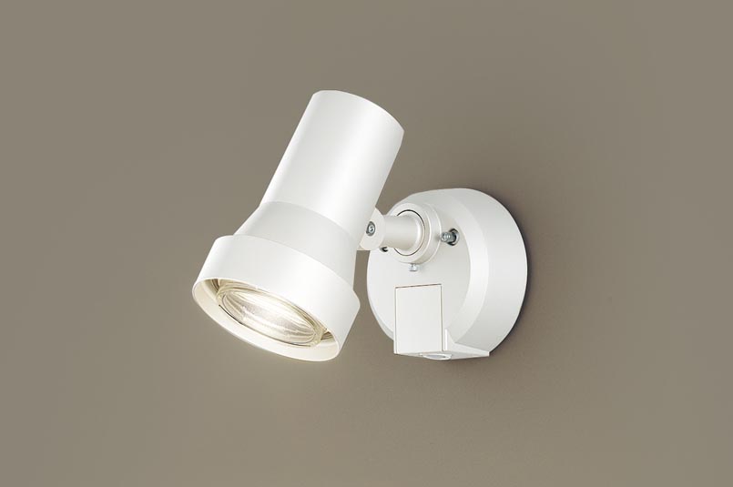 βパナソニック 照明器具スポットライト FreePa(センサ) LEDフラットランプ フラッシュ ON OFF型 防雨 ネジ込み方式 60形相当 昼白色  集光 {E} 通販