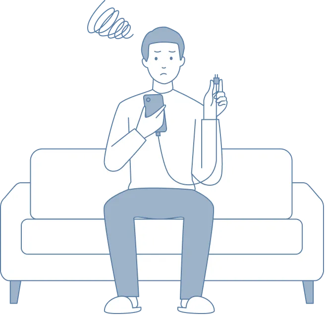 ソファでくつろぎたいのに充電コードが届かない!?