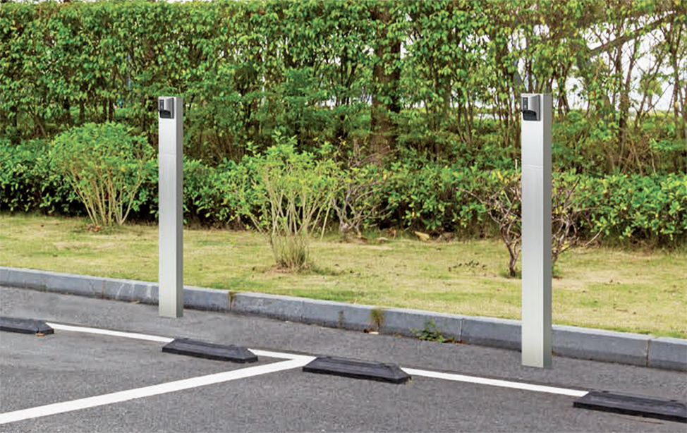 EV･PHEV充電用 屋外コンセント用（端子台内蔵）設置事例