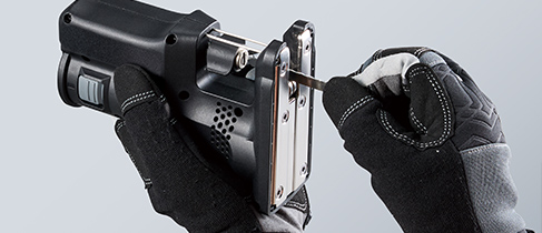 ブレード装着ワンタッチ