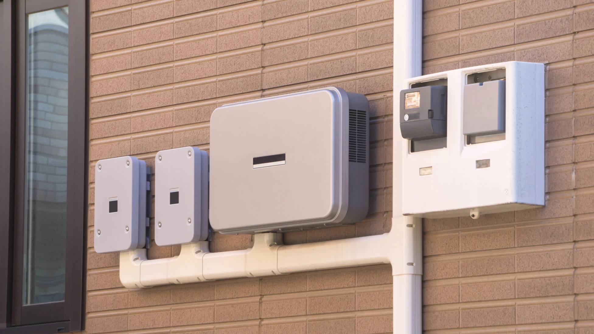 電気使用量の平均は月何kWh？世帯人数・住宅タイプ・季節別データと削減方法を解説