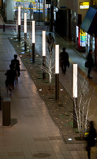 いわき駅前広場整備 | ライトアップ演出用照明器具（LEDカラー演出照明）｜納入事例 |