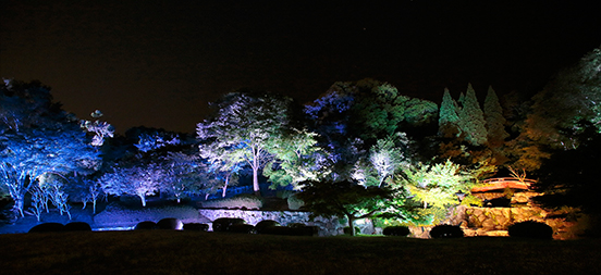 奈良春日野国際フォーラム 甍〜I・RA・KA〜 | ライトアップ演出用照明器具（LEDカラー演出照明）｜納入事例 |