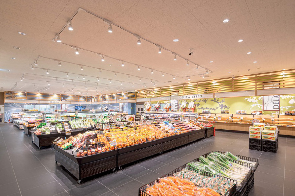 スーパー「マルエー部入道店」様　納入事例