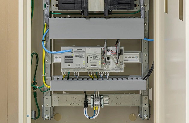 キャンパス内に設置された、他回路エネルギーモニタ