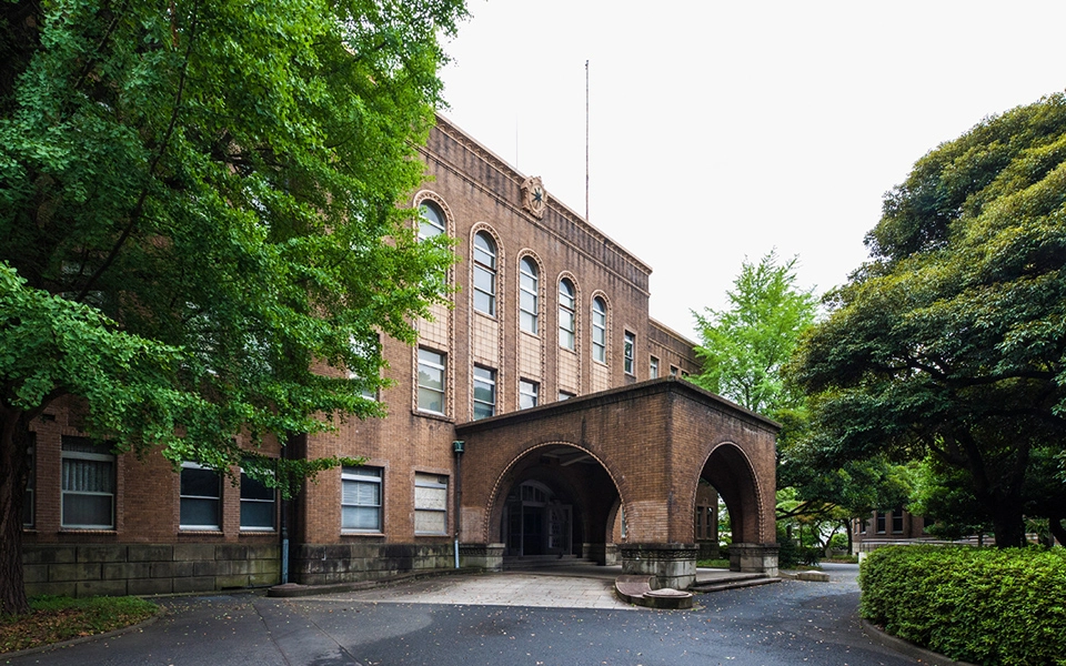 東京海洋大学越中島キャンパスの外観