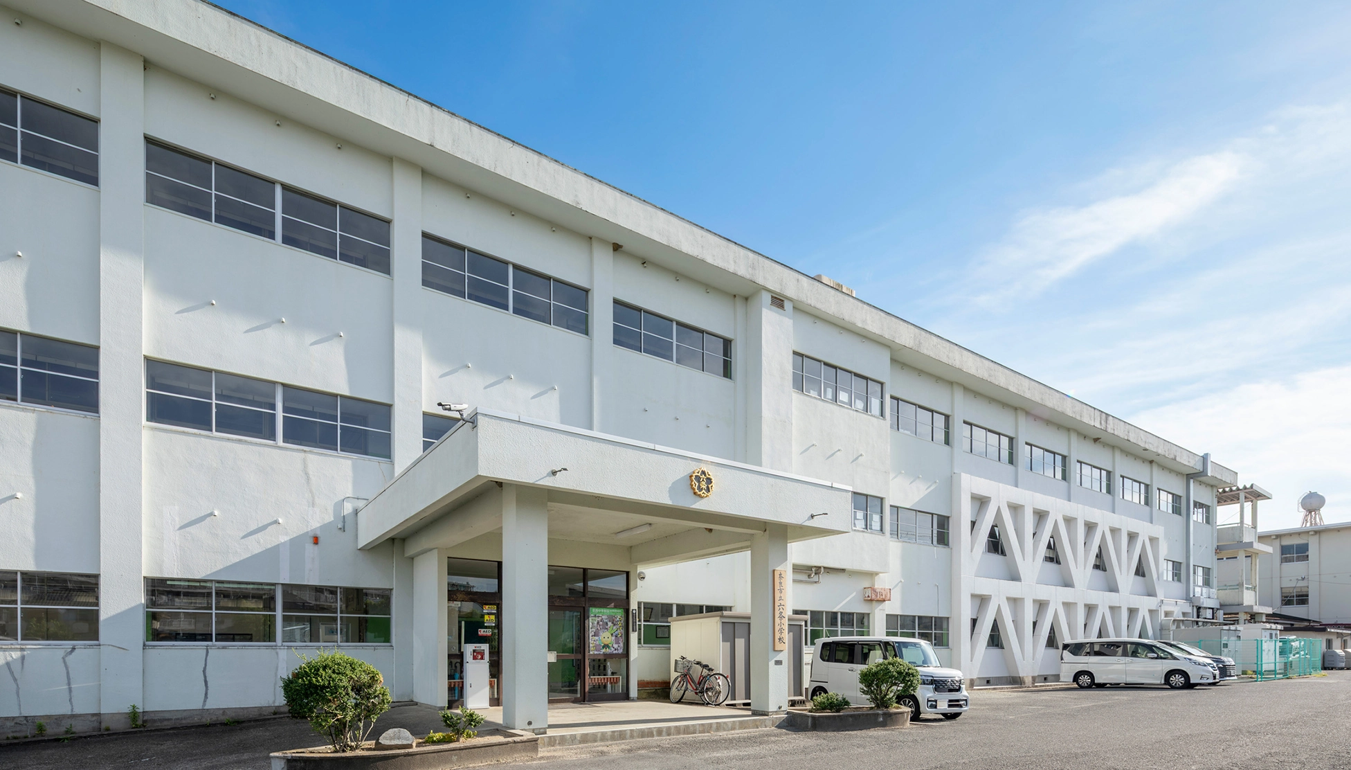 奈良市 六条小学校の外観