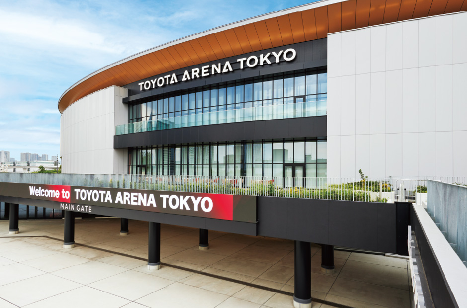 3階エントランスのファサードに設けられたLEDビジョン