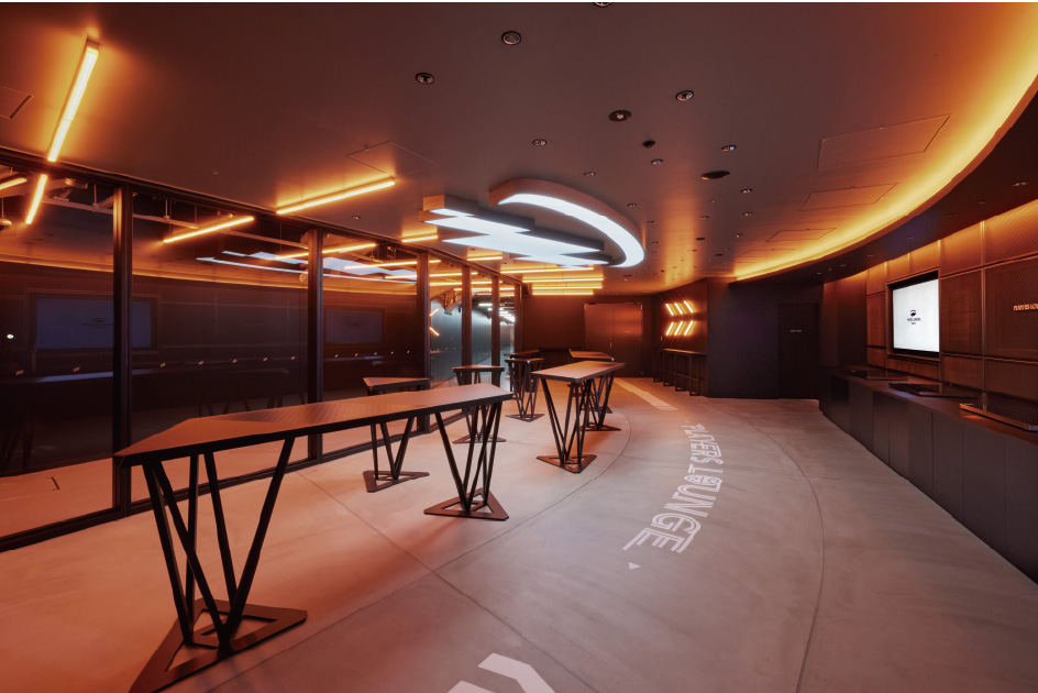 入退場の選手が間近で見られる“PLAYERS LOUNGE”