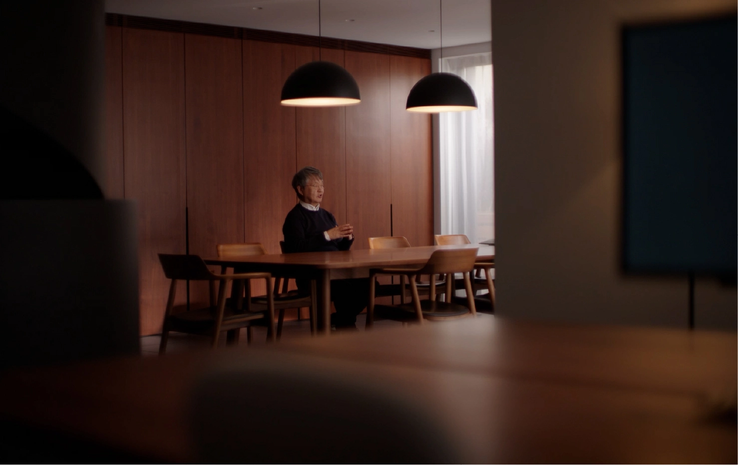 MODIFYの成り立ちを説明する深澤直人さん