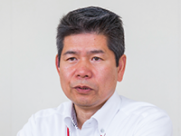 総務部管財課 課⻑ 徳重 修⼀様