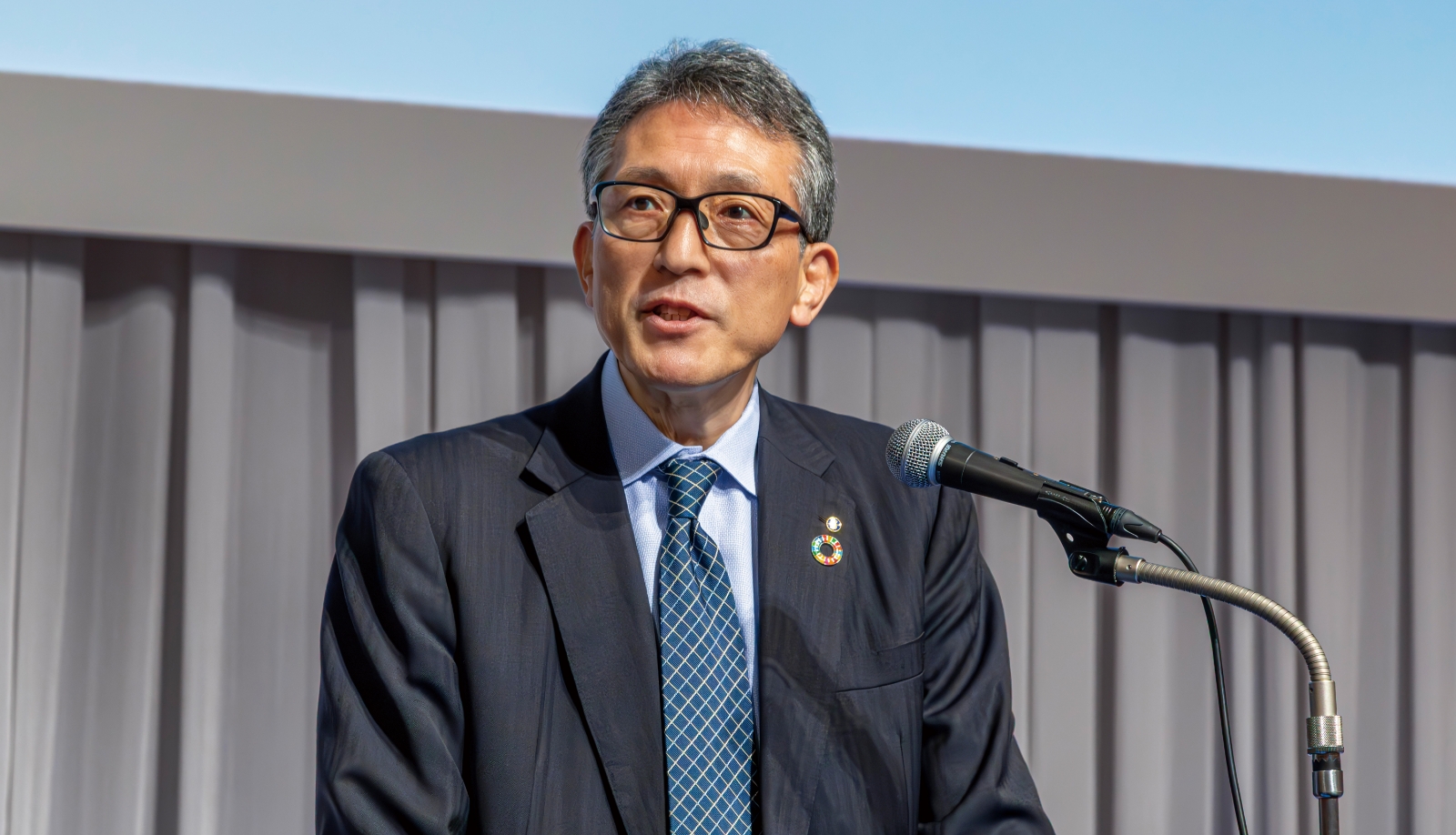 代表取締役社長 淺水 一成 様