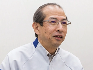 開発担当者写真