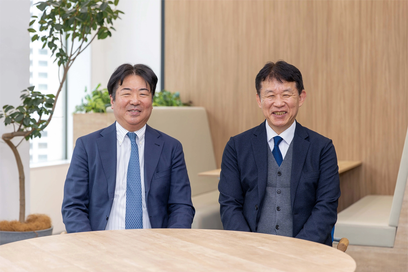会長 小島様と事務局長 小酒井様の写真