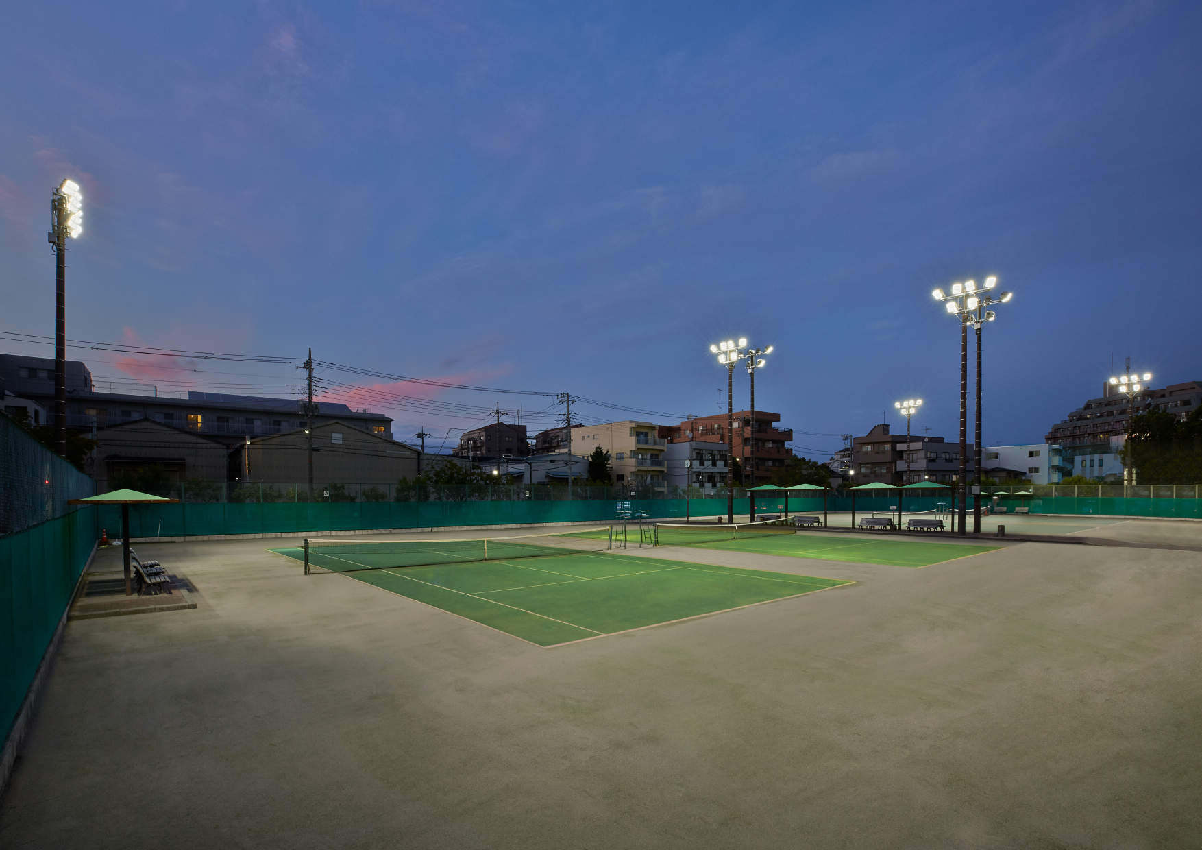 東綾瀬公園運動施設照明改修工事 グラウンド・コート | 納入事例集
