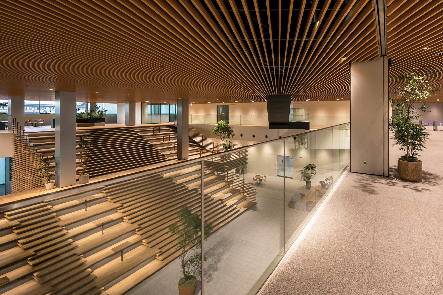 Panasonic XC KADOMA エントランス・ロビー・EVホール | 納入