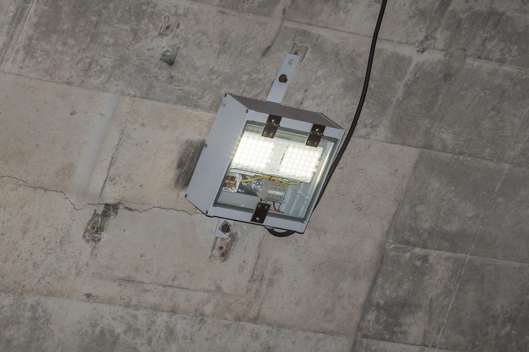 国道２６５号高森峠隧道他 電気設備 維持修繕点検委託 道路 トンネル 納入事例集 電気 建築設備 Panasonic