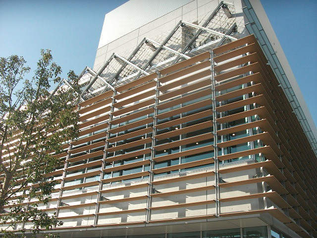 山梨県立図書館 外観 ファサード 納入事例集 電気 建築設備 Panasonic