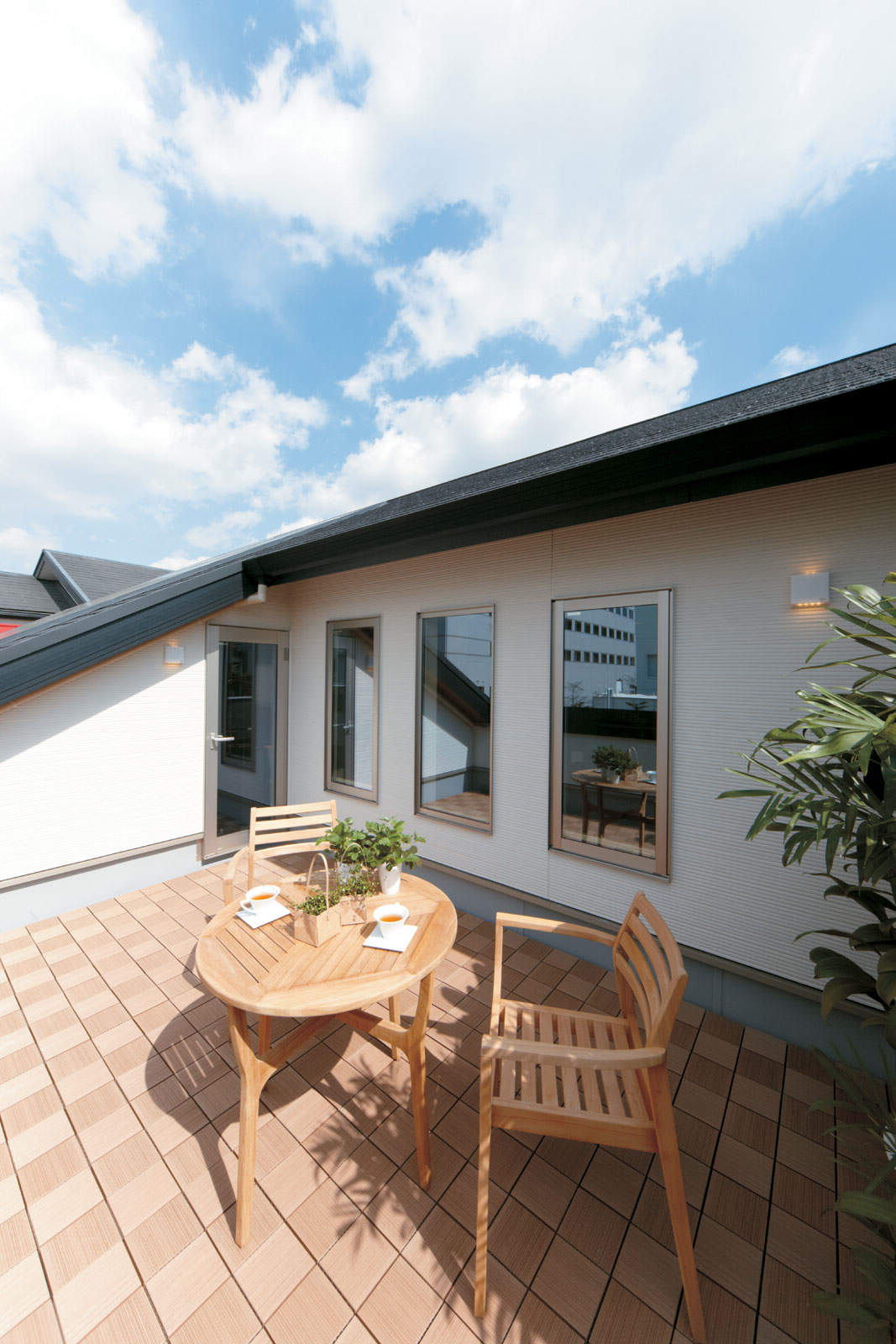 エコイエ 門真モデルハウス 屋根 屋上 納入事例集 電気 建築設備 Panasonic